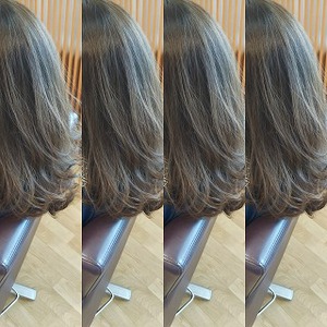 髪が柔らかくみえる透明感グレージュ